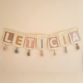 Banderín personalizado fancy con nombre LETICIA