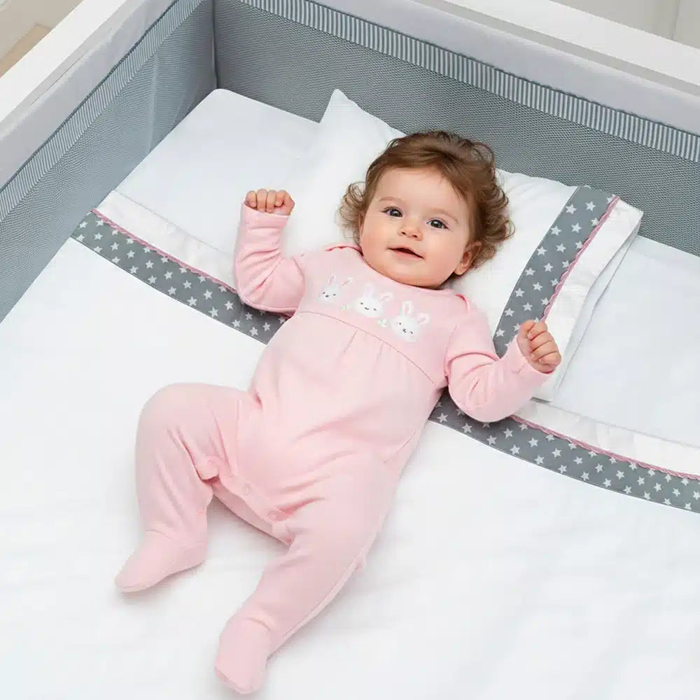 Set de sábanas y almohada